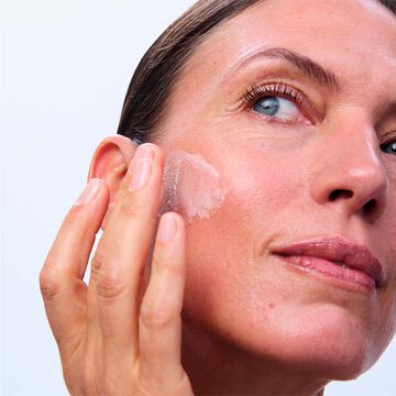 Super Restorative Day Cream for All Skin Types